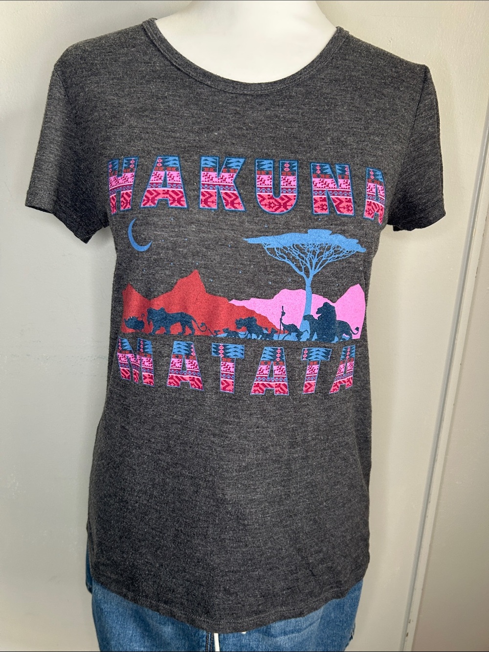 Disney Charcoal 'Hakuna Matata' Graphic Tee with Pink & Blue Accents